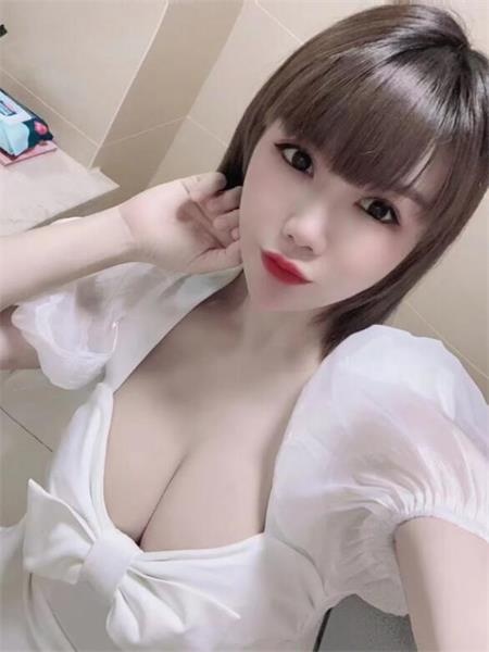 服务都做，妹子下面挺紧的