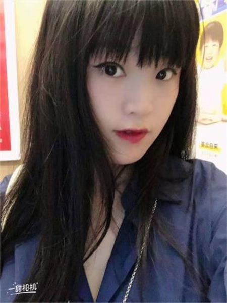 妹子胸很大，很嫩，很柔，很舒服