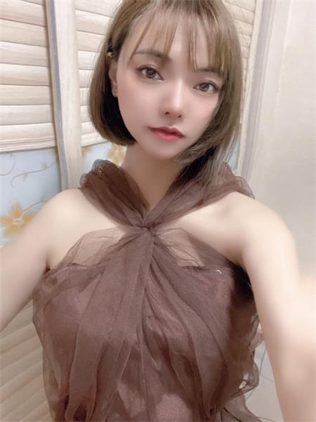 妹子身材34C很棒，值得体验