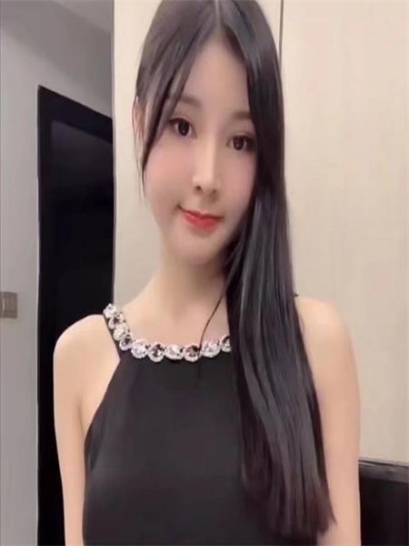 御姐类型，非常漂亮，爽歪歪 