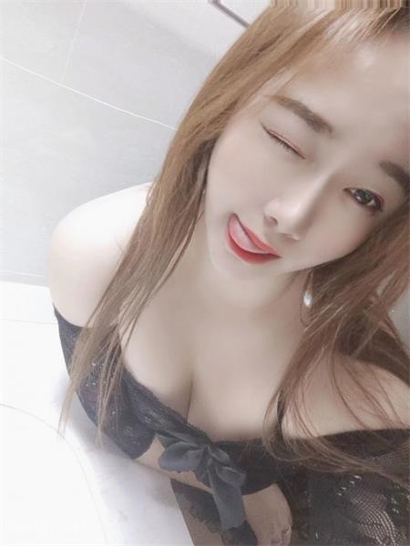能玩制服的少妇，很刺激，挺好