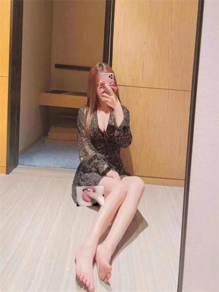 温柔贤淑小良家，大长腿