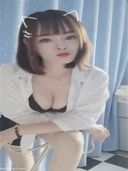 身材就中规中矩，泻货足够