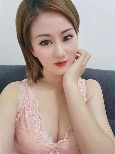 性感小美腰细腿长，口的非常爽