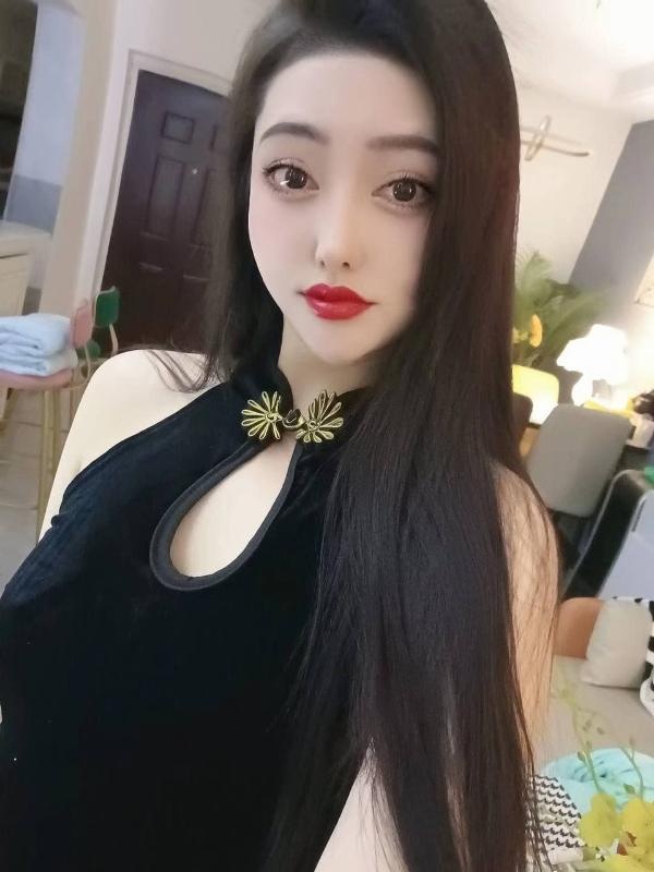 风骚妹子，轻熟诱人，身材好