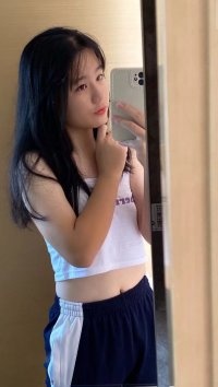 羞涩大奶妹，年轻漂亮，逼紧水嫩