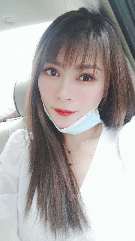 验证轻熟妹子，小鸟依人型，很可爱