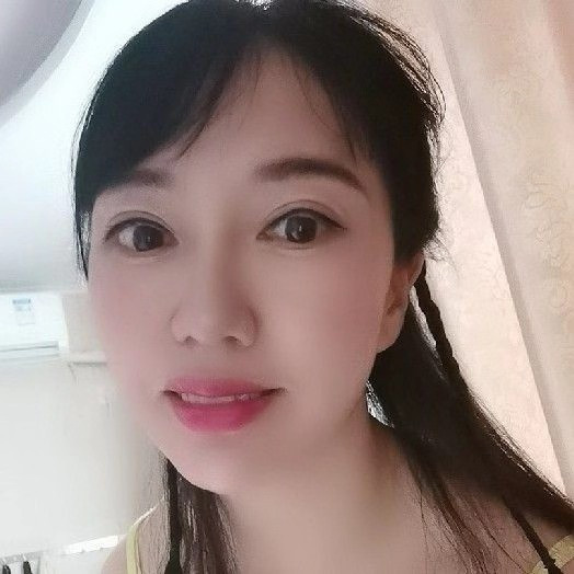 服务很好的少妇，皮肤爽滑，身材好