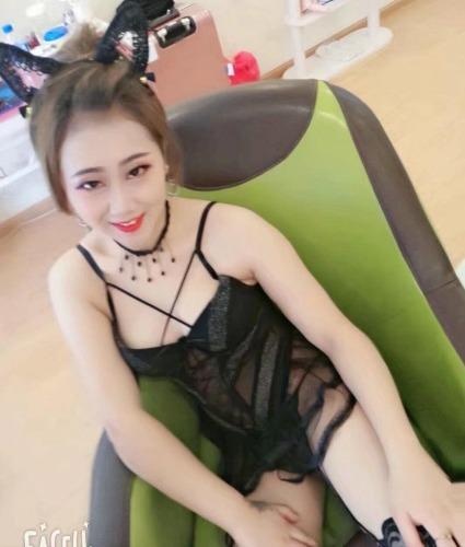 性感小嫩妹，值得一去