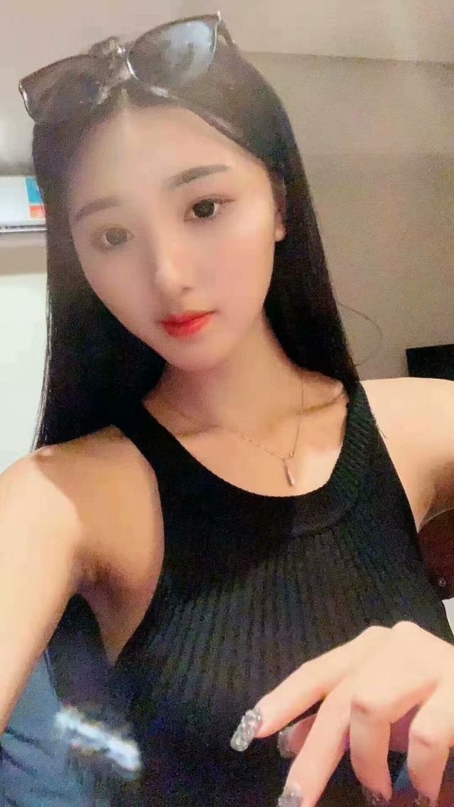 身材好，年纪小忒听话，服务不催不机车