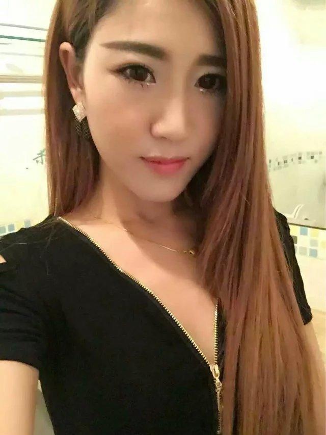 妹子服务态度好，不催人，下面很紧