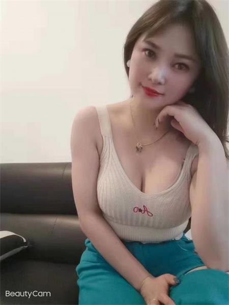 服务型小少妇，身材很好，胸大