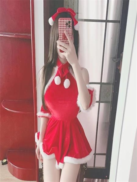 身材对版，胸特大，各位狼友自行体验