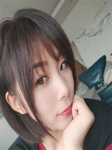妹子颜值不错，性价比还可以
