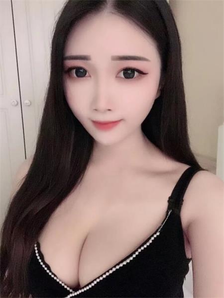 大胸妹子热情周到，下面紧，无异味