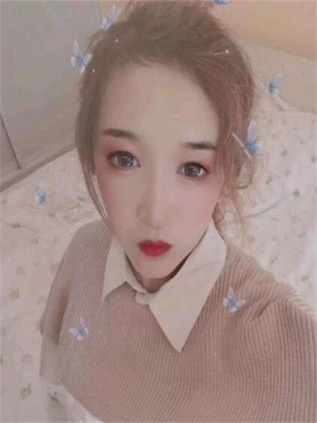 皮肤特别白、嫩，妹子服务爽，射的舒服
