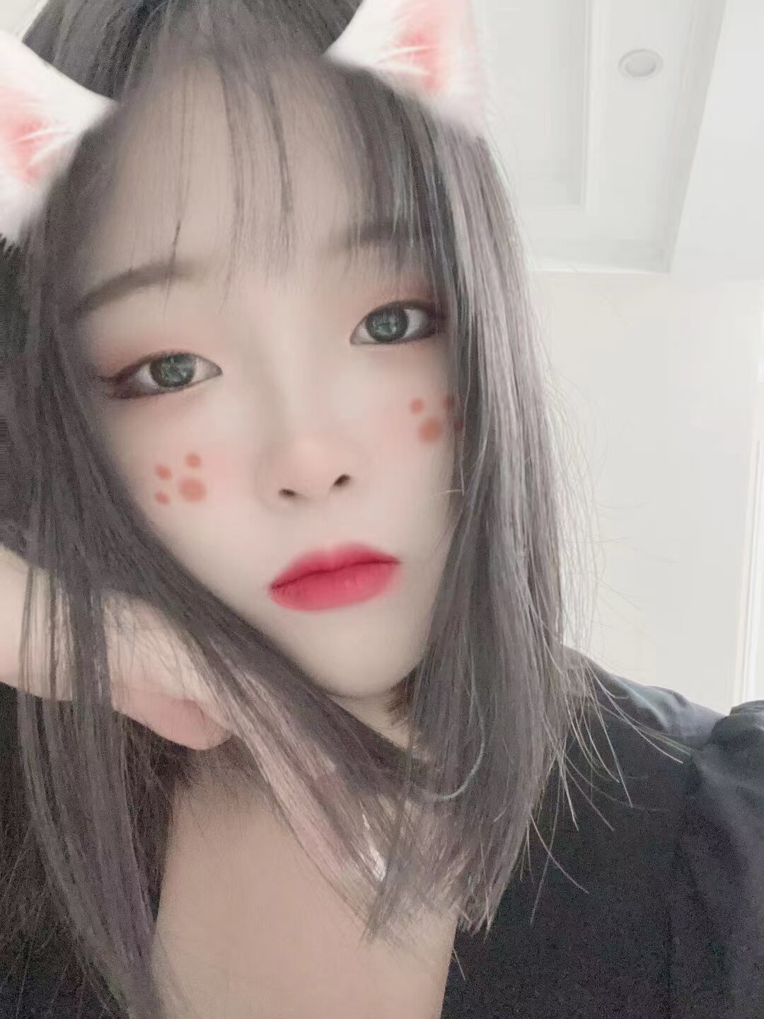 特别娇嫩的小妹，下面紧的夹死人