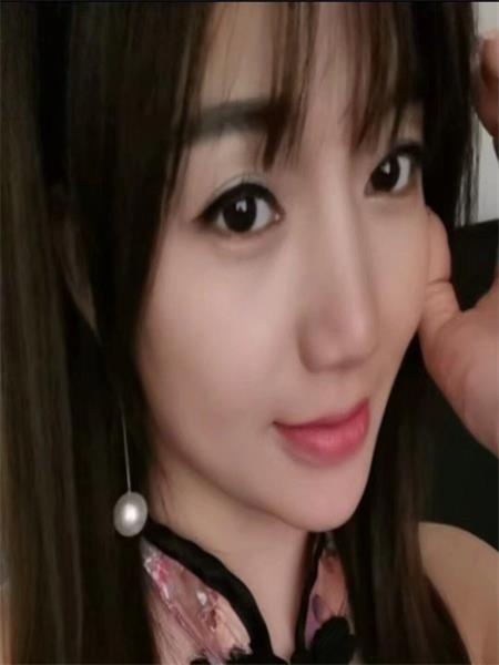 性价比不错的妹子，身材好，口活厉害