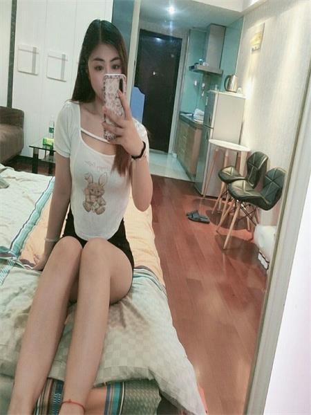 妹子很热情，很骚，服务不错