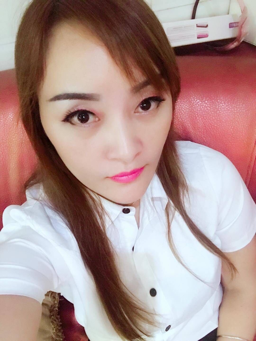 少妇很放的开，花样多，玩起来美滋滋