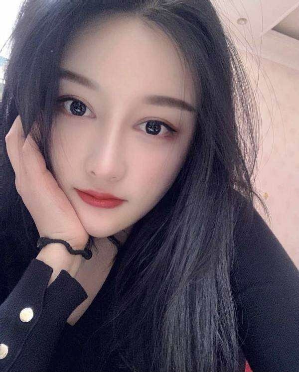 高颜值校花级别女神笑笑 性感蕾丝极致诱惑