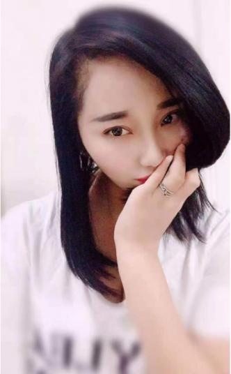 饥渴难耐的骚妇