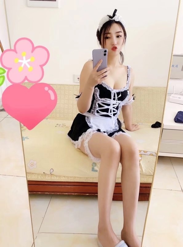 淫语不断的嫩妹，艹着就是爽