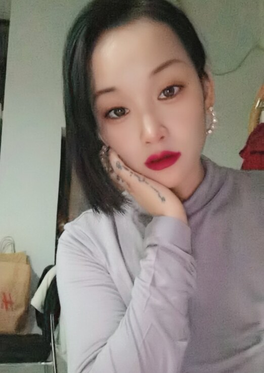 温柔漂亮大胸兼职，身材好，服务到位