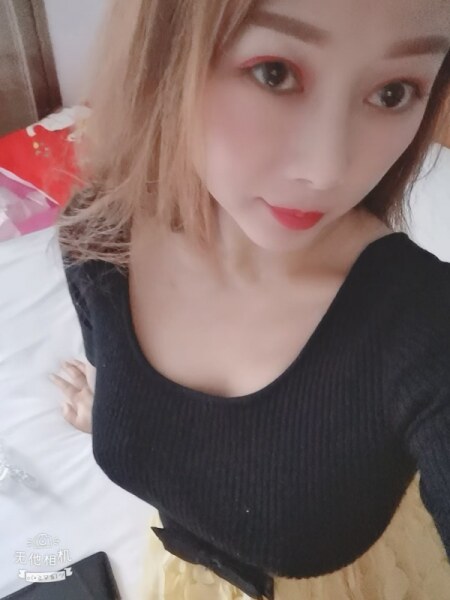 服务型小美女，性格好，强烈推荐