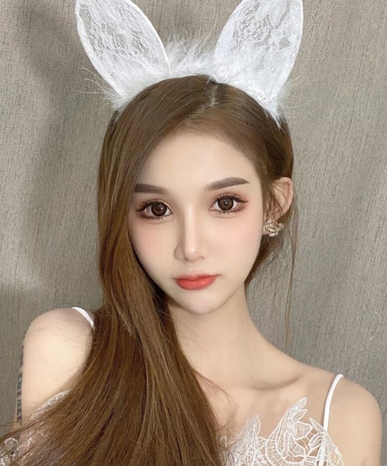 兼职漂亮妹妹，你想要的姿势她都有！