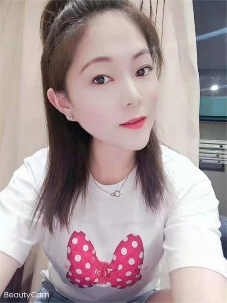 妹子人不错，服务好，温柔大方