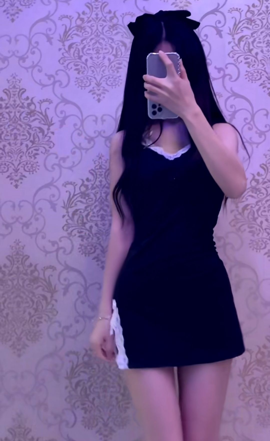 妹子性感撩人，服务好，骚逼紧紧的