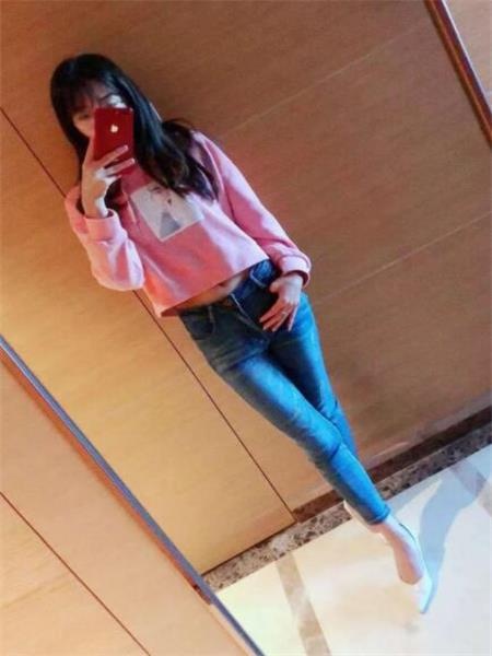 挺紧的小女人，可以抱着艹
