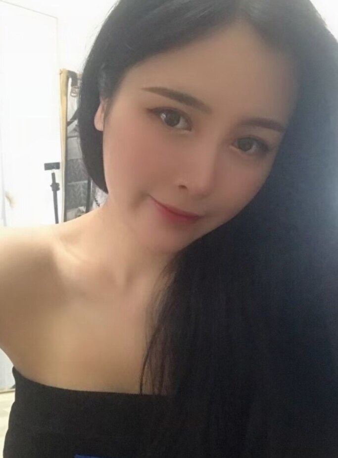 高颜值美女，会缩阴，很刺激