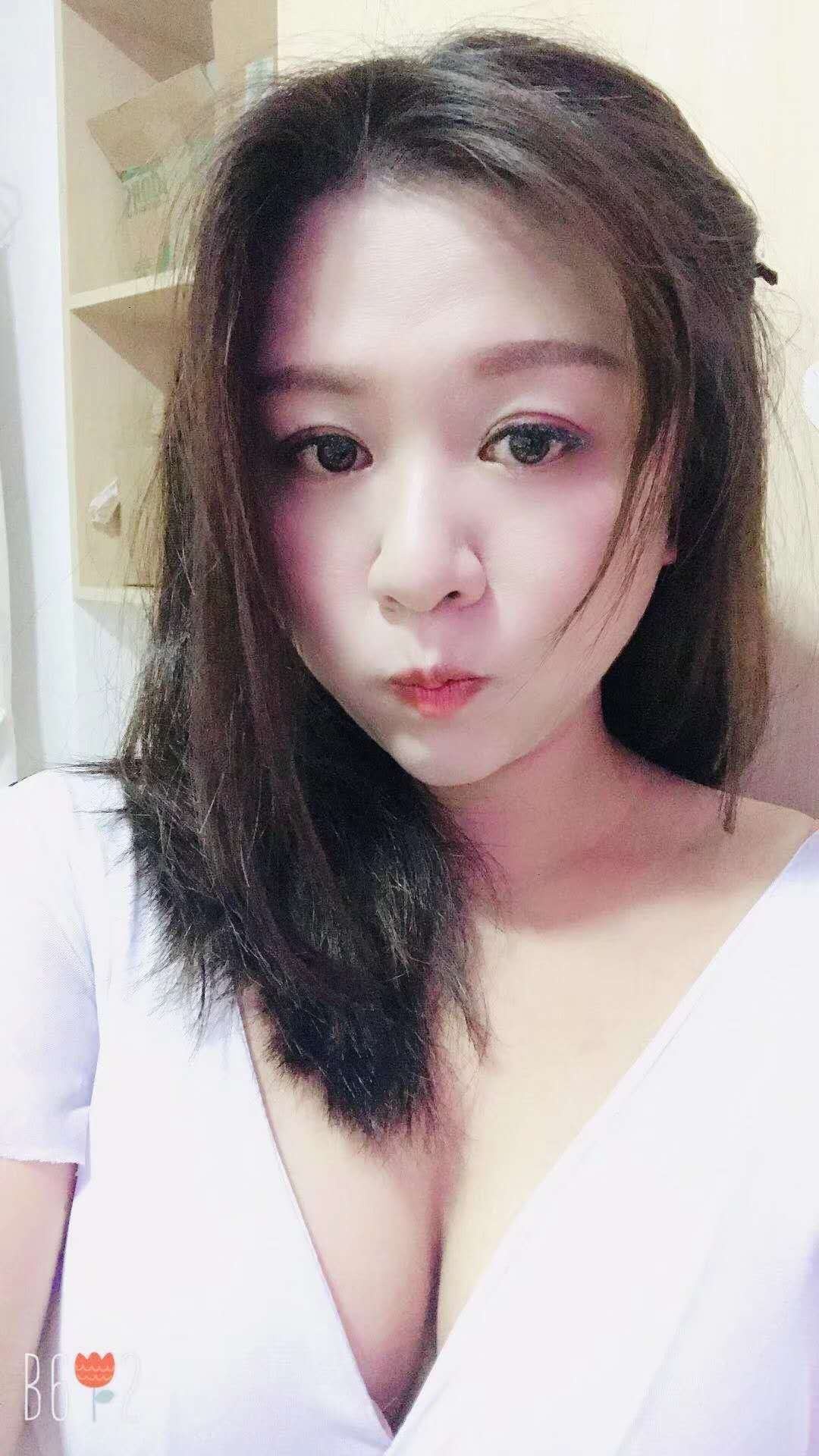包夜蜀山区大胸MM巨爽
