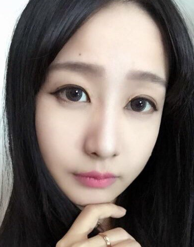 桥东的一个年轻小妹妹，感觉还不错