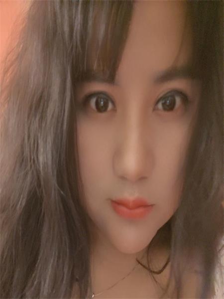 温柔的微胖大胸女，蛮骚的