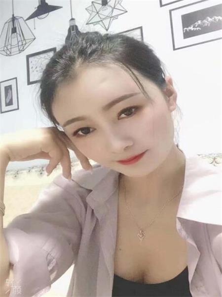 小少妇人挺温柔，挺紧的