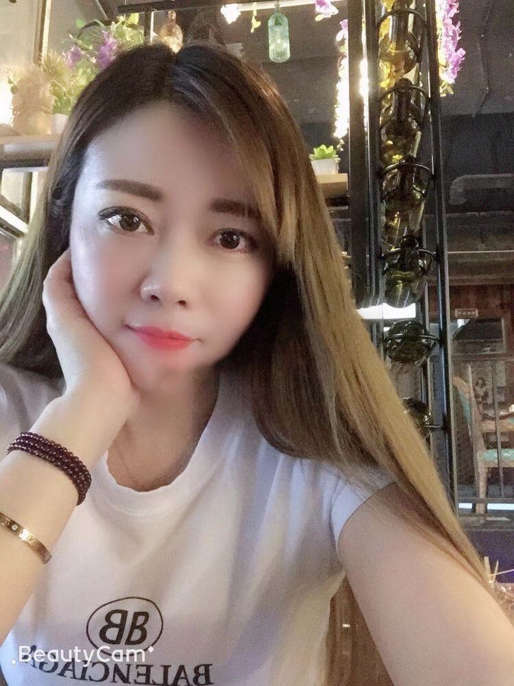 泻火还不错的小姐姐，胸控腿控可以玩玩