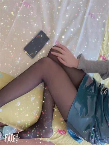小姐姐下面毛多，口活好