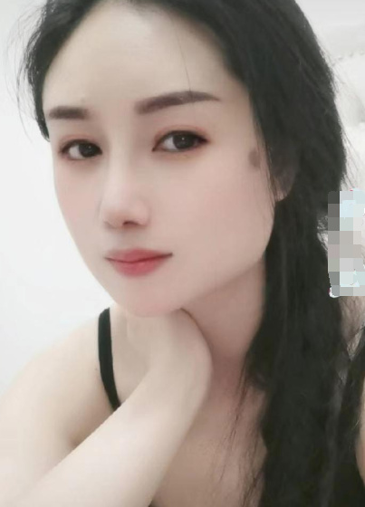 态度很好的骚货，喜欢被男人干