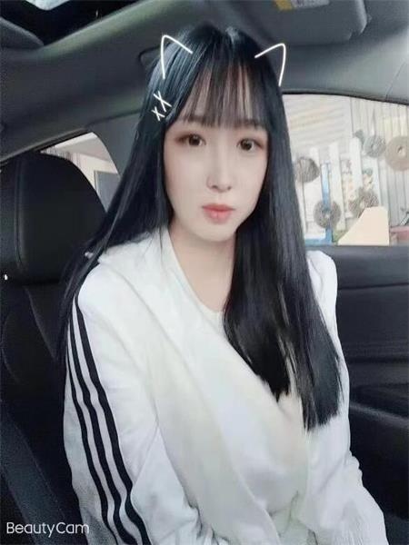 貌美大长腿下面紧致