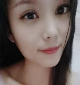 妩媚风骚少妇，口活一流， 很会勾引人
