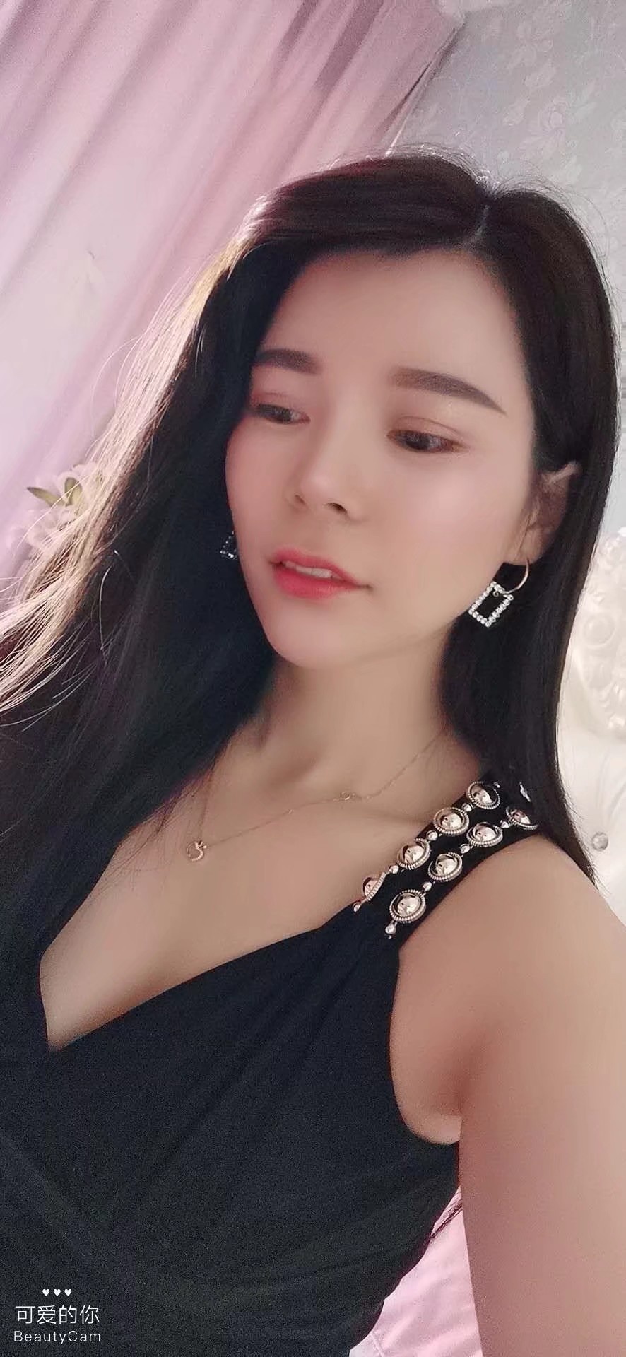 兼职少妇，服务口碑很好，值得一试