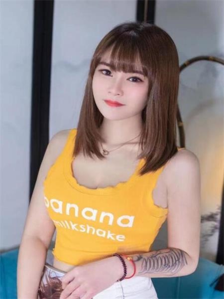 D杯邻家小妹，特别会吸，非常痛快