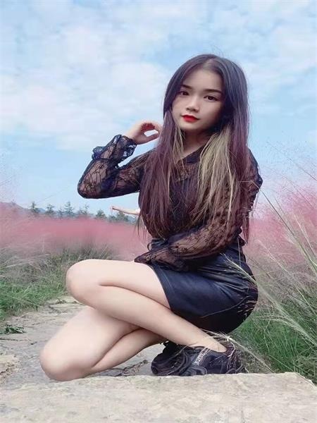 性价比不错的嫩女，推荐给嫩妹控