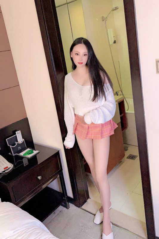 热情川妹子，长腿大胸，值得试试
