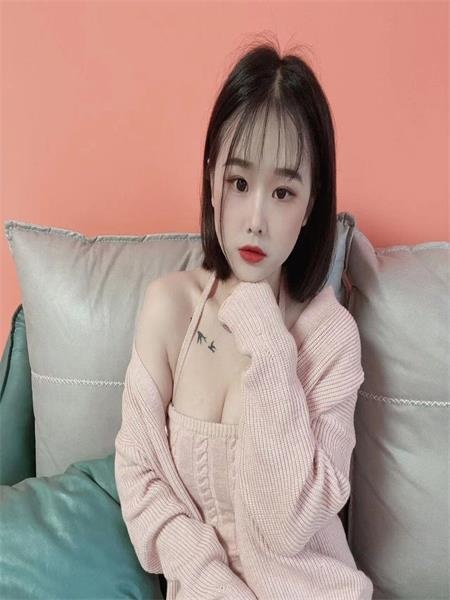 清纯蛋蛋后微微，服务挺爽