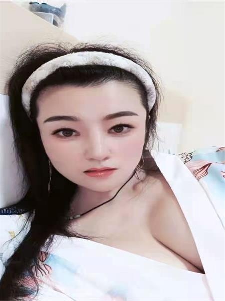 宝安馨儿大方热情型，下面较粉