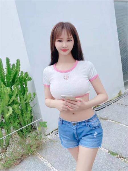 海珠小骚骚御姐，口活无齿感